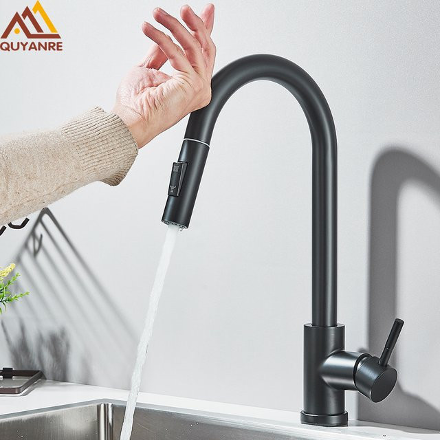 Quyanre Smarte Küchenarmatur mit Touch-Sensor und ausziehbarem 360° drehbaren Spout in Messing Gold/Schwarz - Bild 1