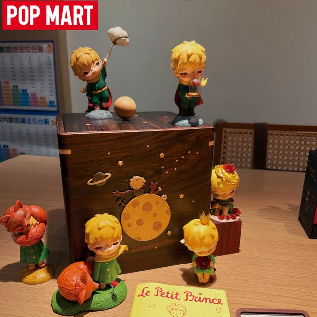POP MART Hirono x Le Petit Prince Blind Box Action Figur Mystery Box Multicolor - Bild 1