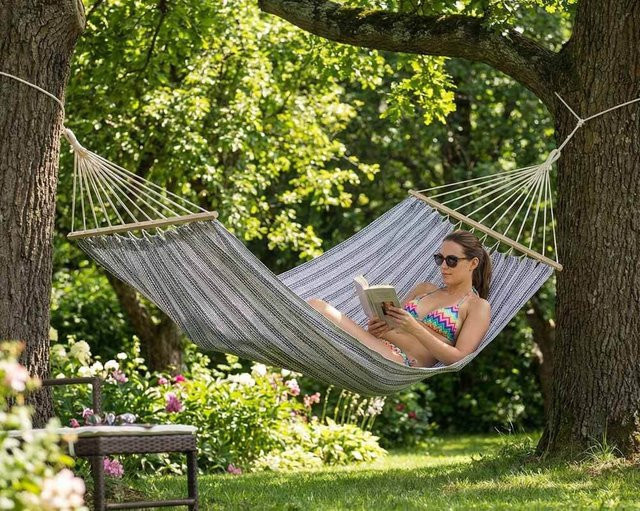 Boho Hängematte XL aus Baumwolle mit Hartholz-Spreader-Bar für Outdoor und Garten, B/T/H: 150 x 200 x 120 cm - Bild 1