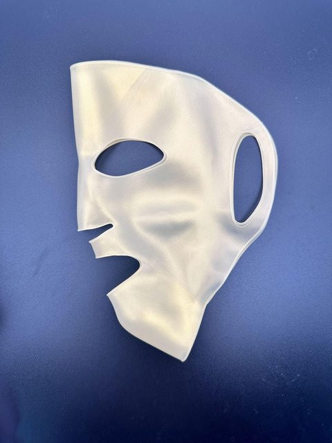 Flawless Beauty Gesichtsmaskenabdeckung, Gold, Unisex - Bild 1
