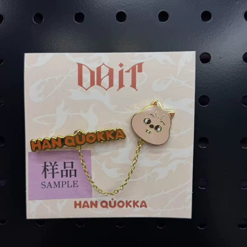 SKZOO Brosche, Leebit Jiniret Bbokari, Unisex - Bild 2