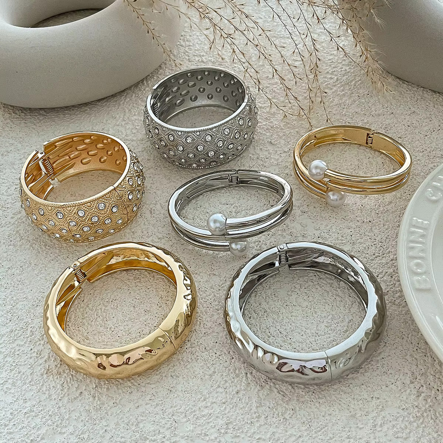Ingemark Armreifen Metall, Perle, Gold, Unisex - Bild 5