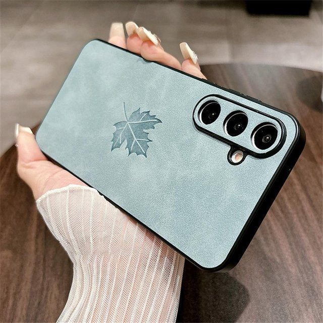 Luxuriöse Schafsleder Handyhülle mit Ahornblatt-Design für Samsung Galaxy S24 FE S23 S22 S21 Ultra Plus Note20 A55 A54 A35 A34 A25 A24 A23 A15 5G A14 in Grau - Bild 1