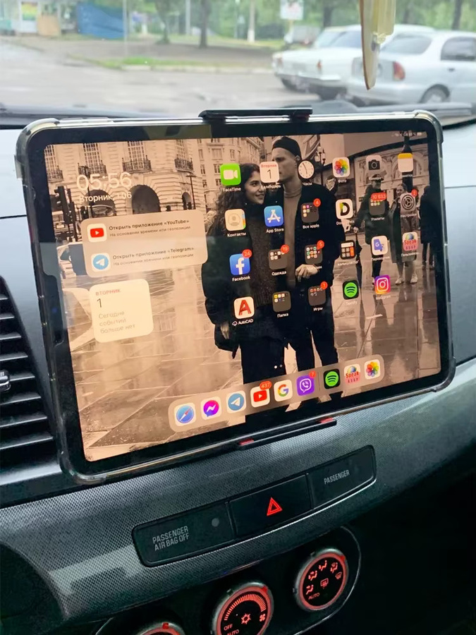 Universeller Auto CD Slot Tablet und Telefonhalter mit 360 Grad Drehbarkeit in Schwarz, kompatibel für iPad Pro, Mini, Air sowie Samsung Galaxy Tab und Xiaomi Pad 4-11 Zoll - Bild 2