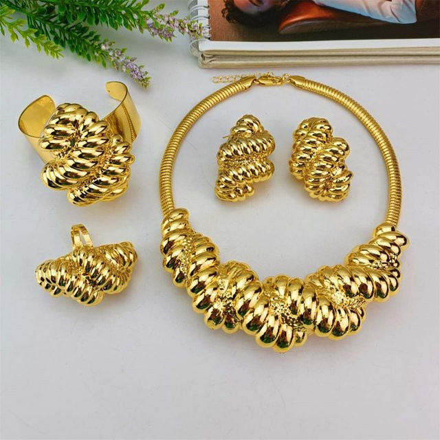 Emma Schmuck-Set Halskette, Ohrringe, Gold, Damen - Bild 1