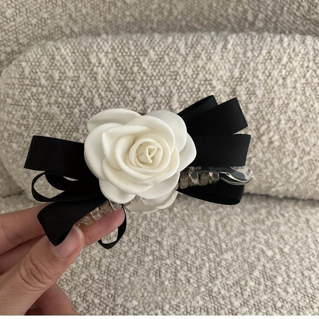 Haarspange florale Kamelienblüte, schwarze Schleife, beige, Damen - Bild 1