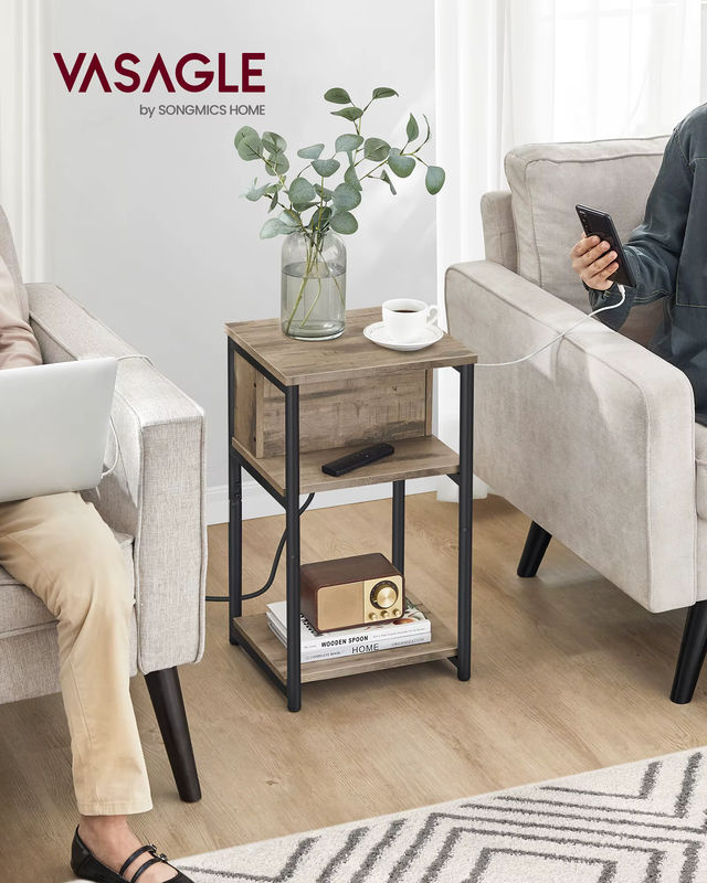 VASAGLE Beistelltisch mit Steckdose und USB-Anschlüssen im Industrial Design, Schwarz-Braun, B/T/H: 30 x 34 x 58 cm - Bild 2
