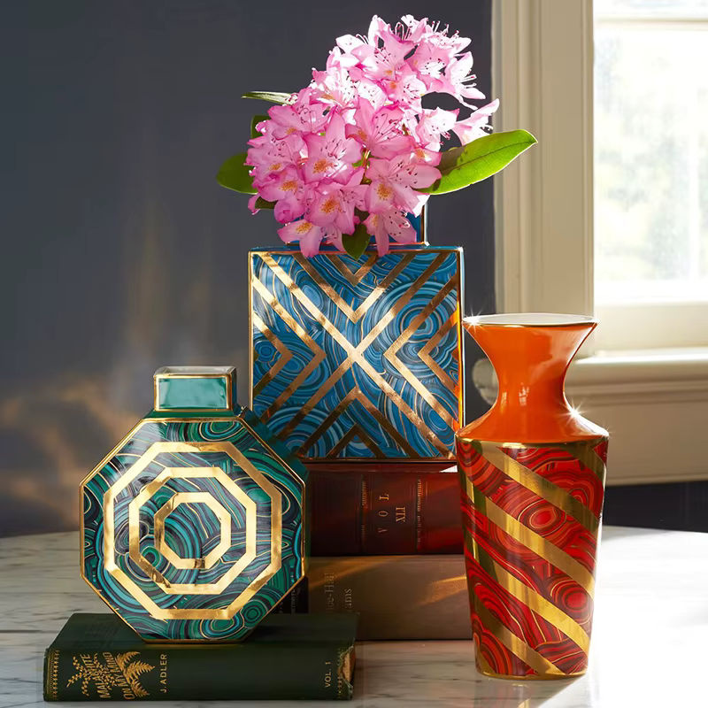 Oeny Designer Keramik Vase in Gold und Mehrfarbig mit geometrischem Design für Schnittblumen - Bild 3