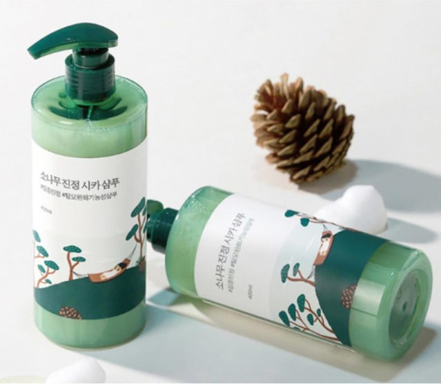 ROUND LAB Kiefern-Beruhigungs-Cica-Shampoo, 2 x 400 ml, mit Panthenol und Hyaluronsäure - Bild 1