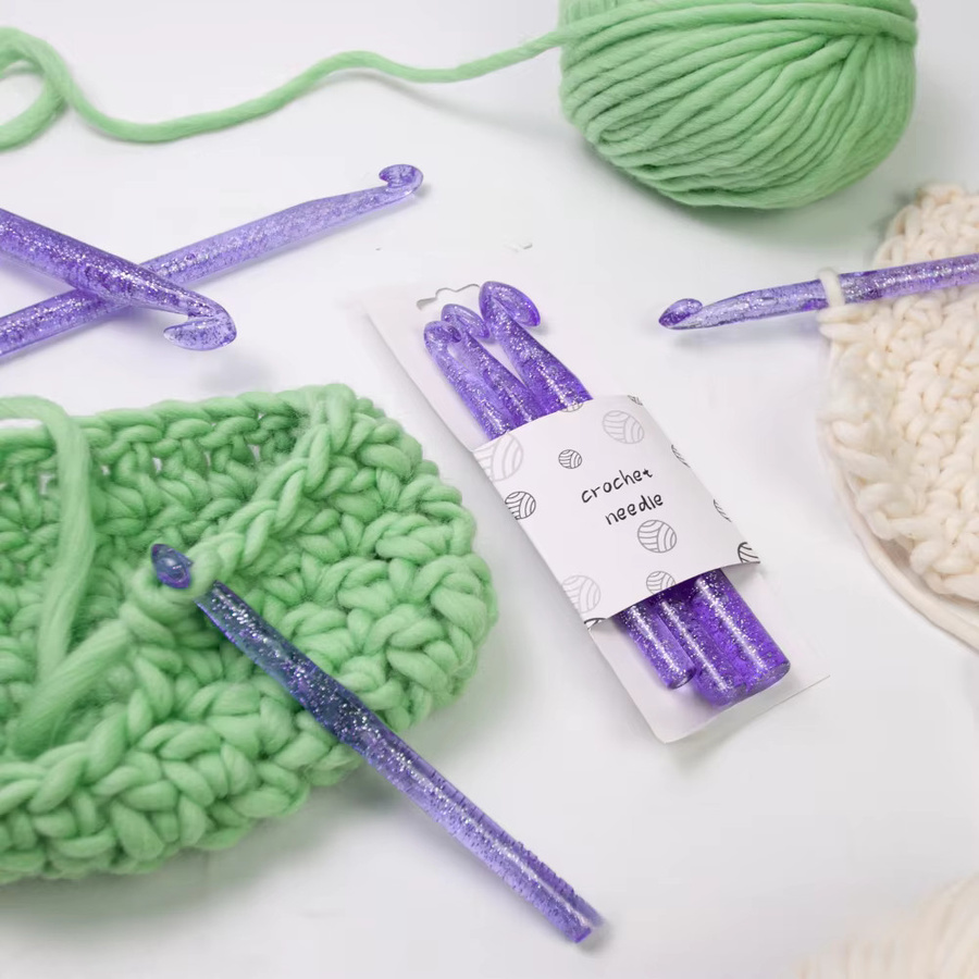 Häkelnadel Set aus transparentem Kunststoff mit lila Glitzer und Pailletten, Set bestehend aus 10 mm, 12 mm und 15 mm für Wolle und zum Stricken - Bild 2