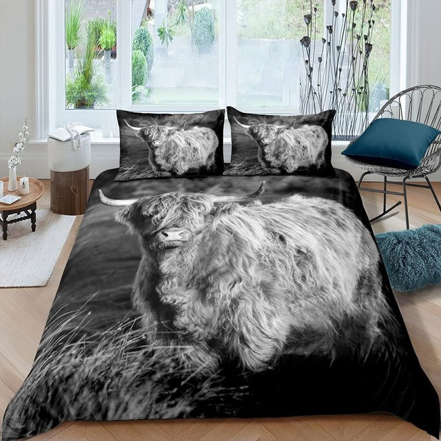 Highland Cattle Bettwäsche-Set mit geometrischem Holzplanken-Design und Blumen-Motiv von Your Warm Home, Farbe: Schwarz, B/H: 240 x 220 cm, Kissenbezüge: 50 x 70 cm - Bild 1