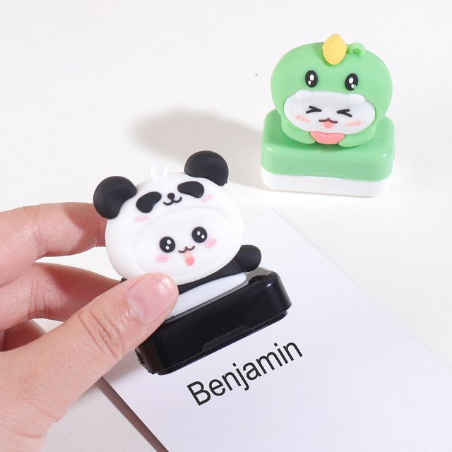 Personalisierter Namensstempel für Kinder, wasserdichter Selbststempel in Mehrfarbig für Kindergartenkleidung und Schulbedarf - Bild 1