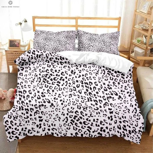Dreiteiliges Bettwäscheset Your Warm Home mit Leopard-Print in Rosa, Schwarz und Weiß, bestehend aus Bettbezug und Kissenbezügen aus Polyester, B/H: 135 x 200 cm - Bild 1