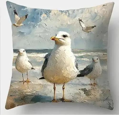 Kissenbezug mit Möwen am Strand Motiv in Beige von Shunika Chen, B/H: 18 x 18 cm - Bild 1