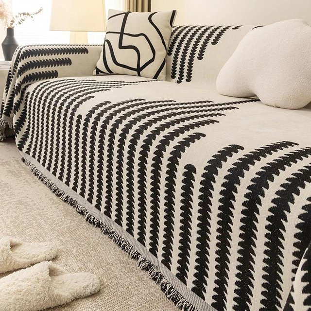 Nordische Sofa-Überwurfdecke von Your Warm Home in Grau mit Quasten, gestrickter Sofabezug und Wandteppich im Scandinavian-Stil, B/T: 180 x 130 cm - Bild 1