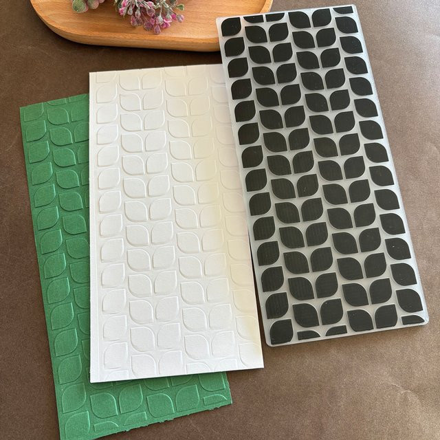 2D-geprägter Ordner mit Blattmuster und Blumenaccessoires für Scrapbooking und Kartenherstellung aus Kunststoff - Bild 1