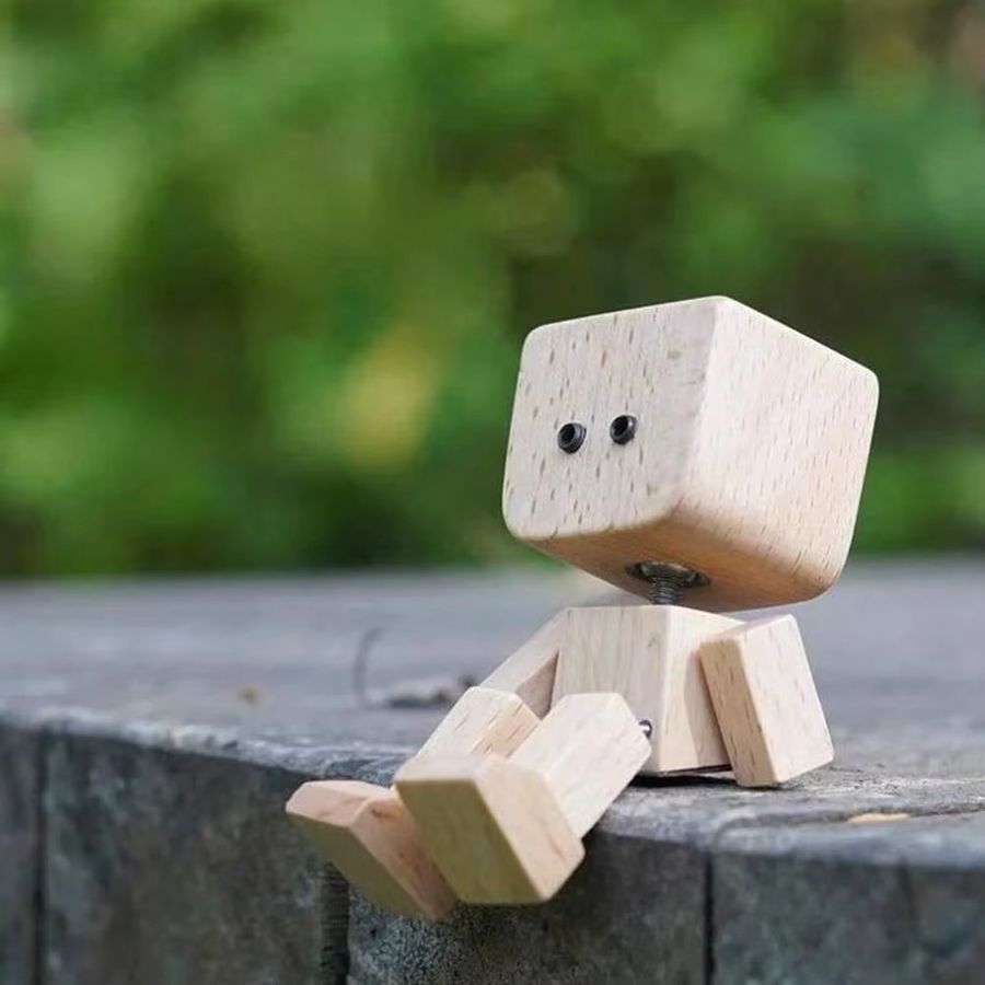 Holzmann Dekofigur aus Holz mit schüttelnden Beinen für die Desktop-Dekoration oder das Armaturenbrett im Auto - Bild 3