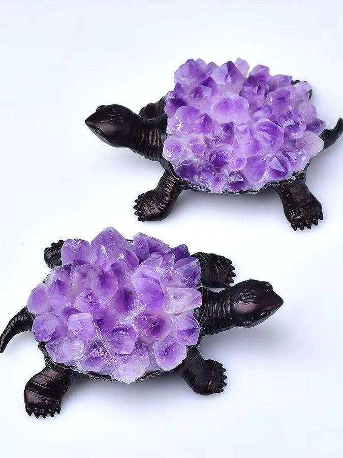 Harmonious Crystalloid Amethyst-Cluster Schildkröte in Lila mit Gold und Kupfer als Dekoration für dein Zuhause - Bild 2
