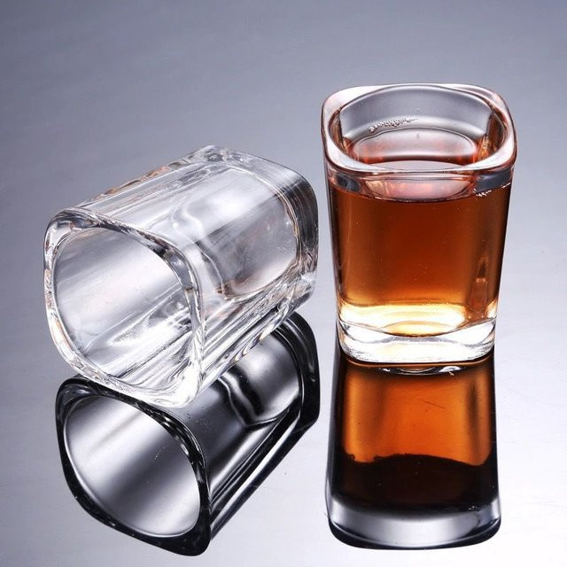 6er Set transparente Schnapsgläser aus Glas mit 60 ml Füllmenge - Bild 1