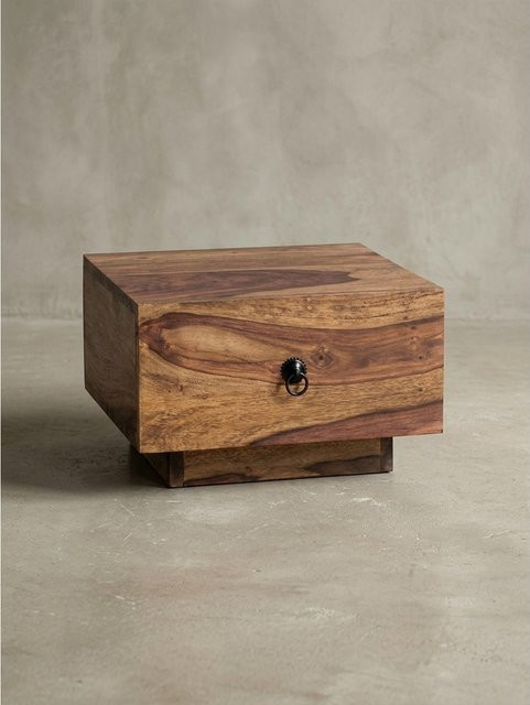 Moderner Nachttisch MUMBAI aus Massivholz von KADIMA DESIGN, Braun, B/T/H: 40 x 40 x 25 cm - Bild 1