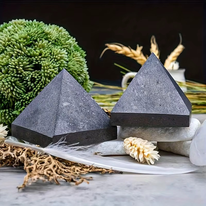 CrystalHola Shungit- und Quarzpyramide aus Naturstein, handgeschnitzte 6-Punkt-Mineral-Kunstkristallspitze in Grau - Bild 5