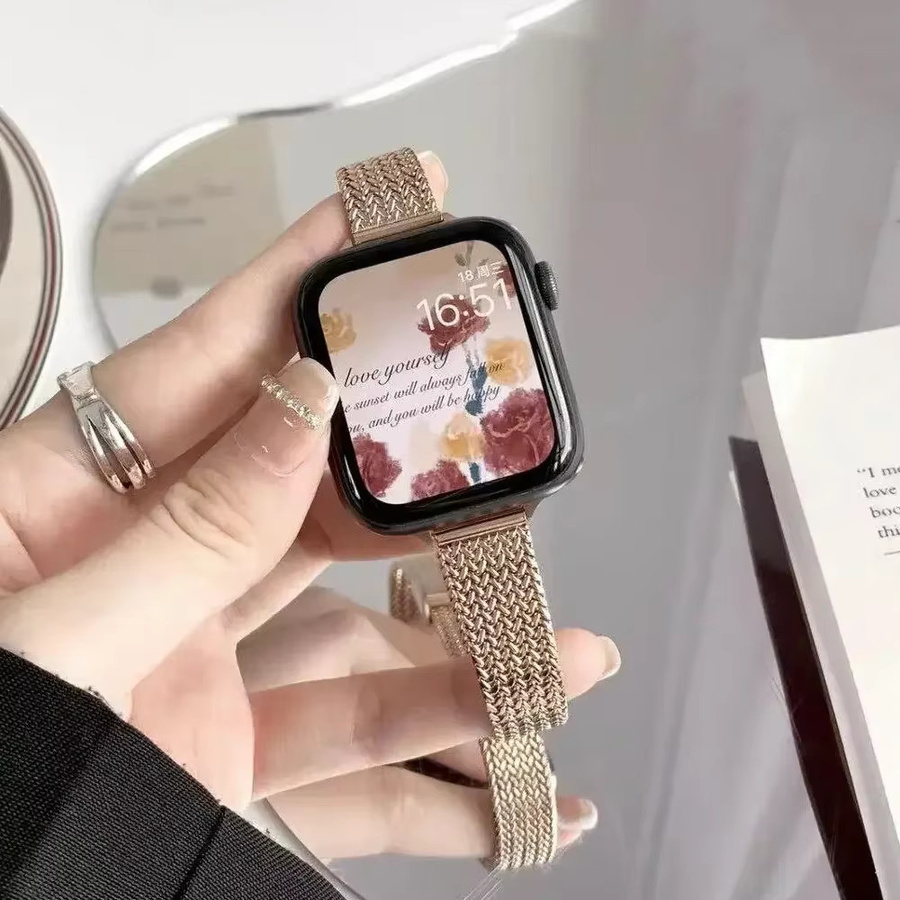 CAOWTAN Milanese-Armband aus Edelstahl für Apple Watch in Silber, ultradünnes Metallarmband passend für iWatch Modelle 38 mm, 40 mm, 41 mm, 42 mm, 44 mm, 45 mm und 49 mm - Bild 3