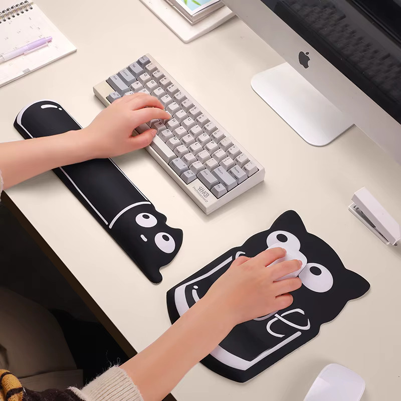 Ergonomisches Mauspad mit Tastatur-Handgelenkauflage aus Memory-Schaum und Silikon in Schwarz - Bild 3