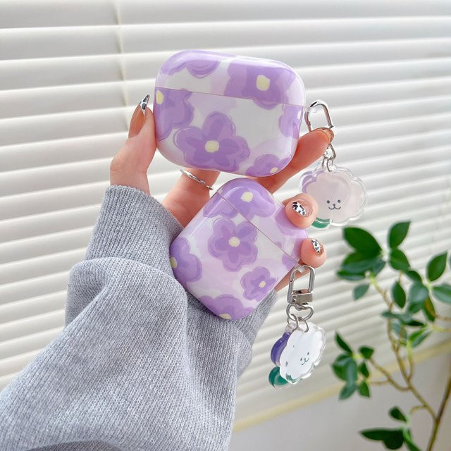 Silikon Schutzhülle für AirPods Pro 2 und AirPods 3 mit niedlichem koreanischem Bären und Tulpen-Blumenmuster in Lila - Bild 1