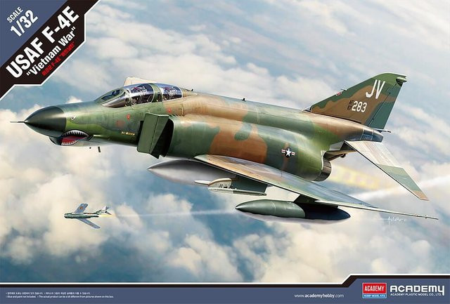 Academy USAF F-4E Phantom Vietnam Krieg, Modellfahrzeug, 1:32 - Bild 1