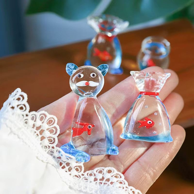 Handgefertigte Glas-Fisch-Figur von TPXCKz als dekoratives Mini-Desktop-Ornament für dein Zuhause oder dein Büro - Bild 3