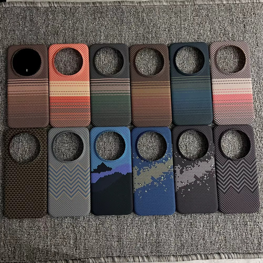 Halbtransparente Handyhülle mit Carbonfaser-Kevlar-Muster für Honor Magic 8 7 6 Pro Lite in Transparent/Multicolor mit Unterstützung für kabelloses Laden - Bild 1
