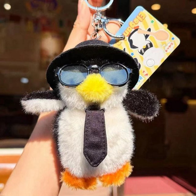 Binchi Fitness Felsenpinguin Plüsch Schlüsselanhänger, Stofftier, bunt - Bild 1