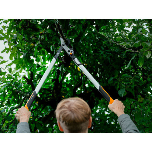 Fiskars X-Series DualAction Astschere Bypass in Orange-Schwarz mit Power- & Speedmodus - Bild 2