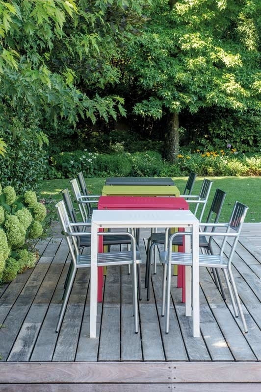 Emu Star Tisch aus pulverbeschichtetem Stahl in Beige für Garten, Balkon und Terrasse - Bild 1