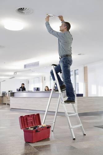 MUNK Aluminium Stufen-Stehleiter mit 6 Stufen in Silber, Arbeitshöhe max. 3,5 m - Bild 1
