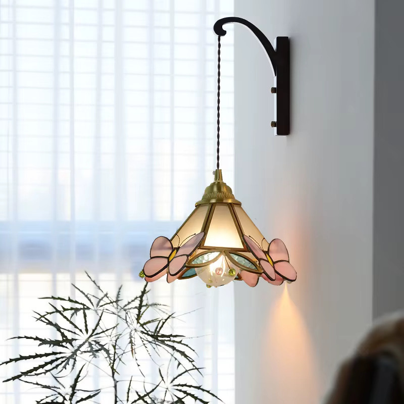 Ramalho Wandlampe aus Holz im französischen mittelalterlichen Retro-Design mit Blumenglas für Schlafzimmer und Wohnräume - Bild 4