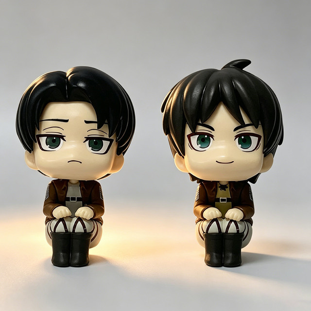Bandai Attack on Titan Mini Sitzfiguren, 2-teiliges Set, Q-Version, 10cm - Bild 1