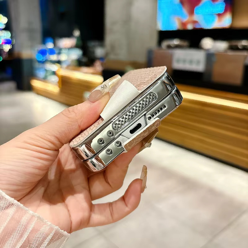 Schlangenhaut-Leder Handyhülle mit Glitzer-Diamant-Ringhalter für Samsung Galaxy Z Flip 7, 6, 5, 4, 3 5G in Blau - Bild 2