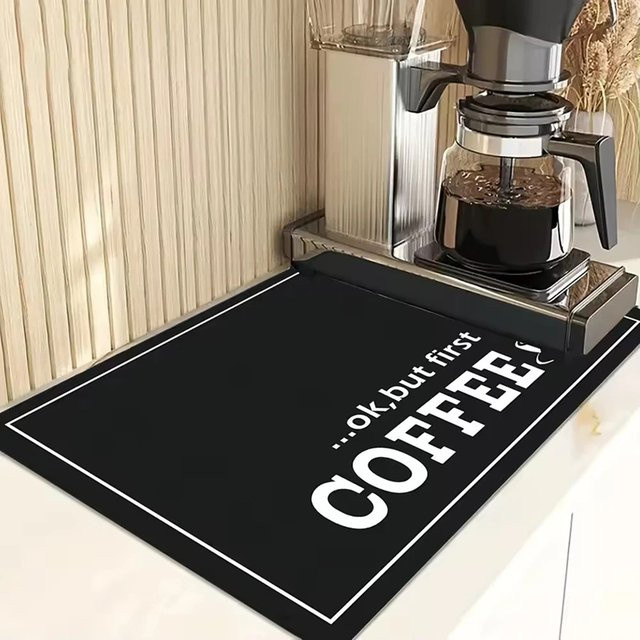 VIKAMA Kaffeemaschinenmatte mit schwarzem Schriftmuster, schnell trocknend und saugfähig - Bild 1