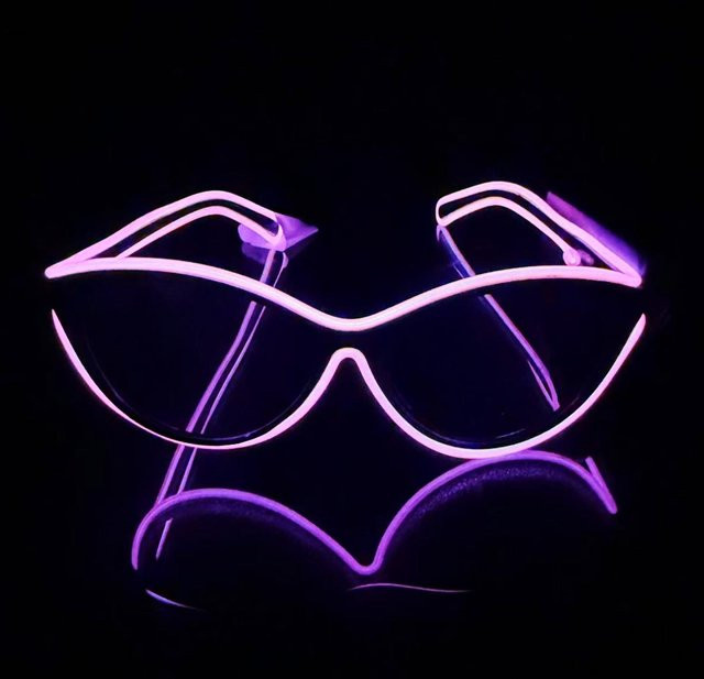 Yiran glasses Sonnenbrille Pixel LED, Cat-Eye, Kunststoff, Pink, Blue, Unisex - Bild 1