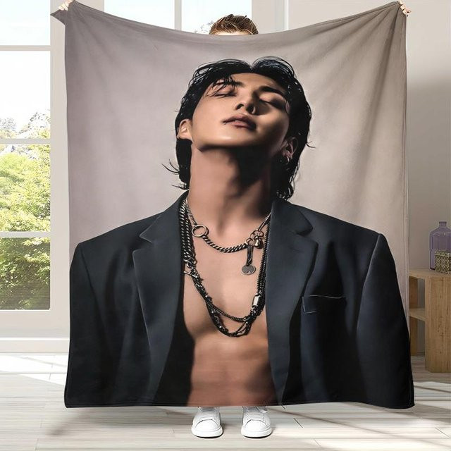 YglThree Jeon Jung Kook Kpop BTS Flanelldecke, ultraweiche Plüschdecke in Grau, B/B: 100 x 150 cm - Bild 1