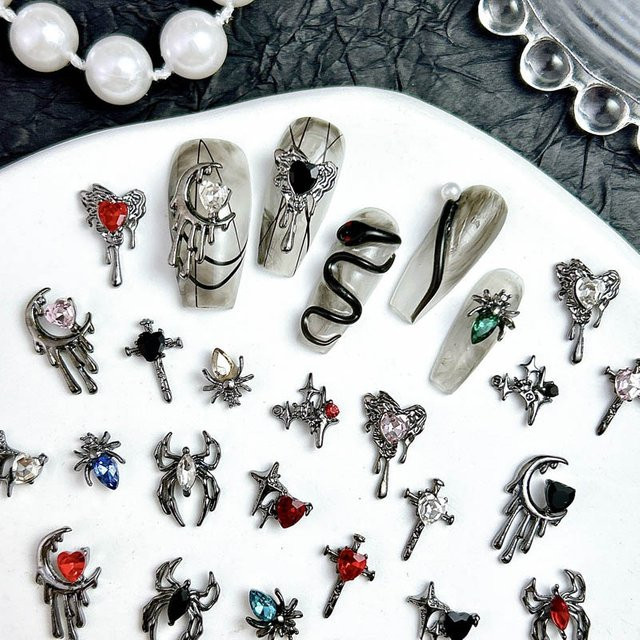 10 Stück Nagel Charms Kreuz Herz mit Glas Strass, Glänzend - Bild 1