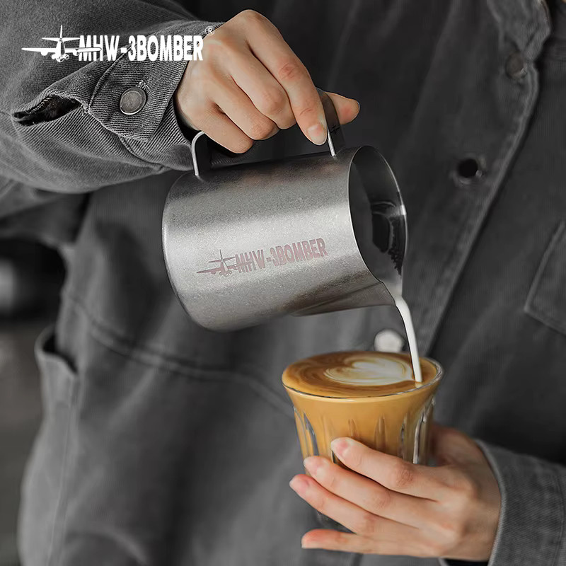 MHW-3BOMBER 3.0 Milchaufschäumkännchen aus Edelstahl für Latte Art und Espresso, 450 ml, Silber oder Schwarz - Bild 4