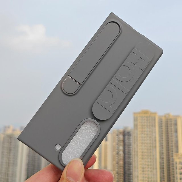 Original Silikon-Griff-Armband Schutzhülle mit Ständer und Glasfolie für Samsung Galaxy Z Fold 4, Z Fold 5 und Z Fold 6 in Grau - Bild 1