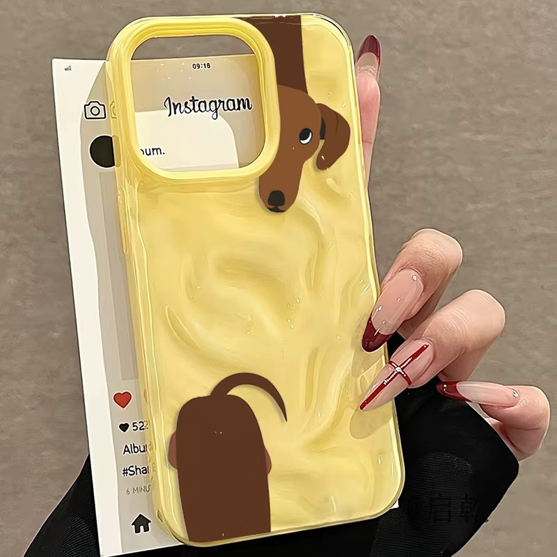 Handyhülle mit Dackel-Muster und faltiger Textur für iPhone 11 bis iPhone 17 Pro Max, weiche Silikon-Rückseite, Braun und Gelb - Bild 1