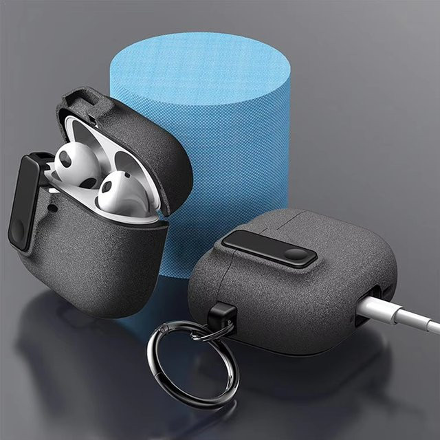 Stoßfeste Sicherheitsschloss-Abdeckung für Apple AirPods Pro 1. und 2. Generation sowie AirPods 3 und 4 in Grau und Lila inklusive Schlüsselanhänger - Bild 1