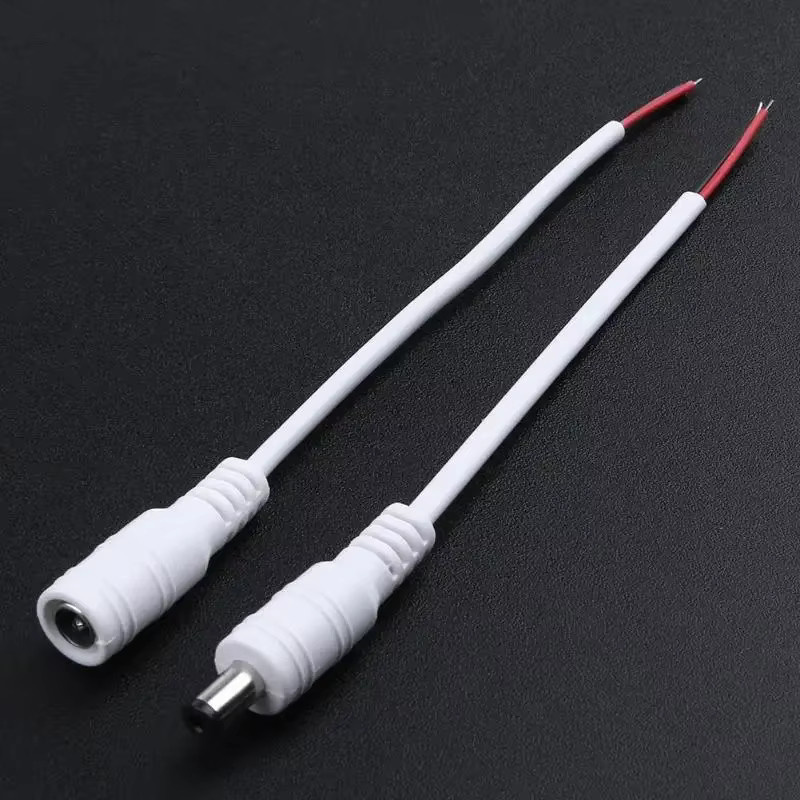 DC Netzstecker Adapter Set mit männlichen und weiblichen Steckern 5,5 x 2,1 mm für LED-Streifen und CCTV in Schwarz und Weiß - Bild 2