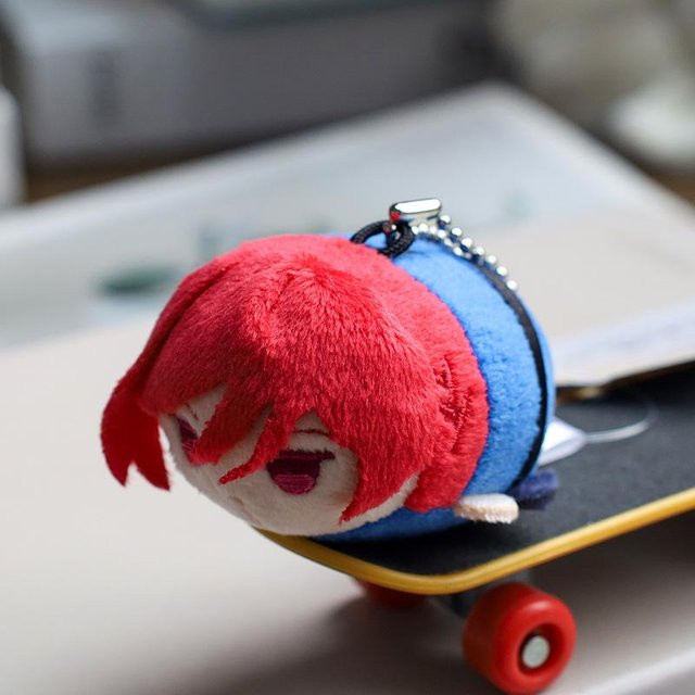 Blue Lock Mini-Stofftier-Schlüsselanhänger, Bauchlage-Puppe, ab 18 Jahre - Bild 1