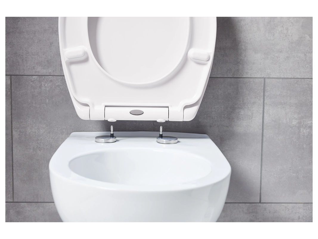 LIVARNO HOME WC-Sitz aus Duroplast in Weiß mit Click-System und Quick-Release-Funktion, oval, B/T/H: 44,6 x 37,0 x 1,85 cm - Bild 2