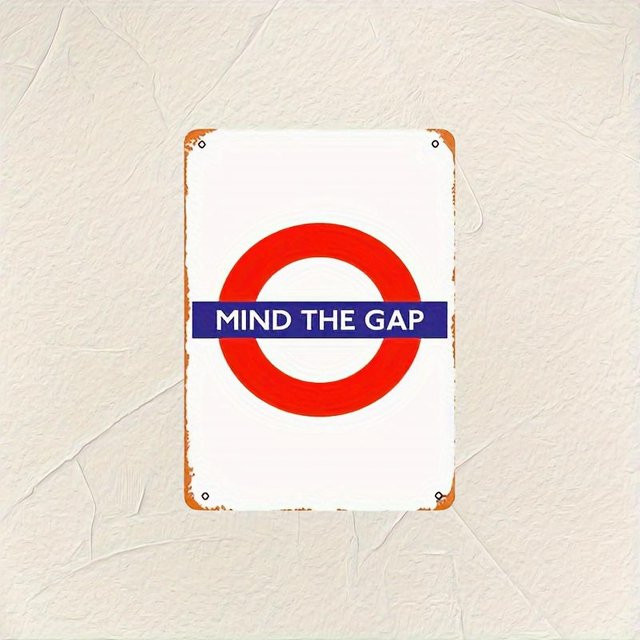 Vintage London Underground Mind the Gap Metallwandschild von Lucky starfish DECO, weiß, B: 30 cm, H: 20 cm - Bild 1